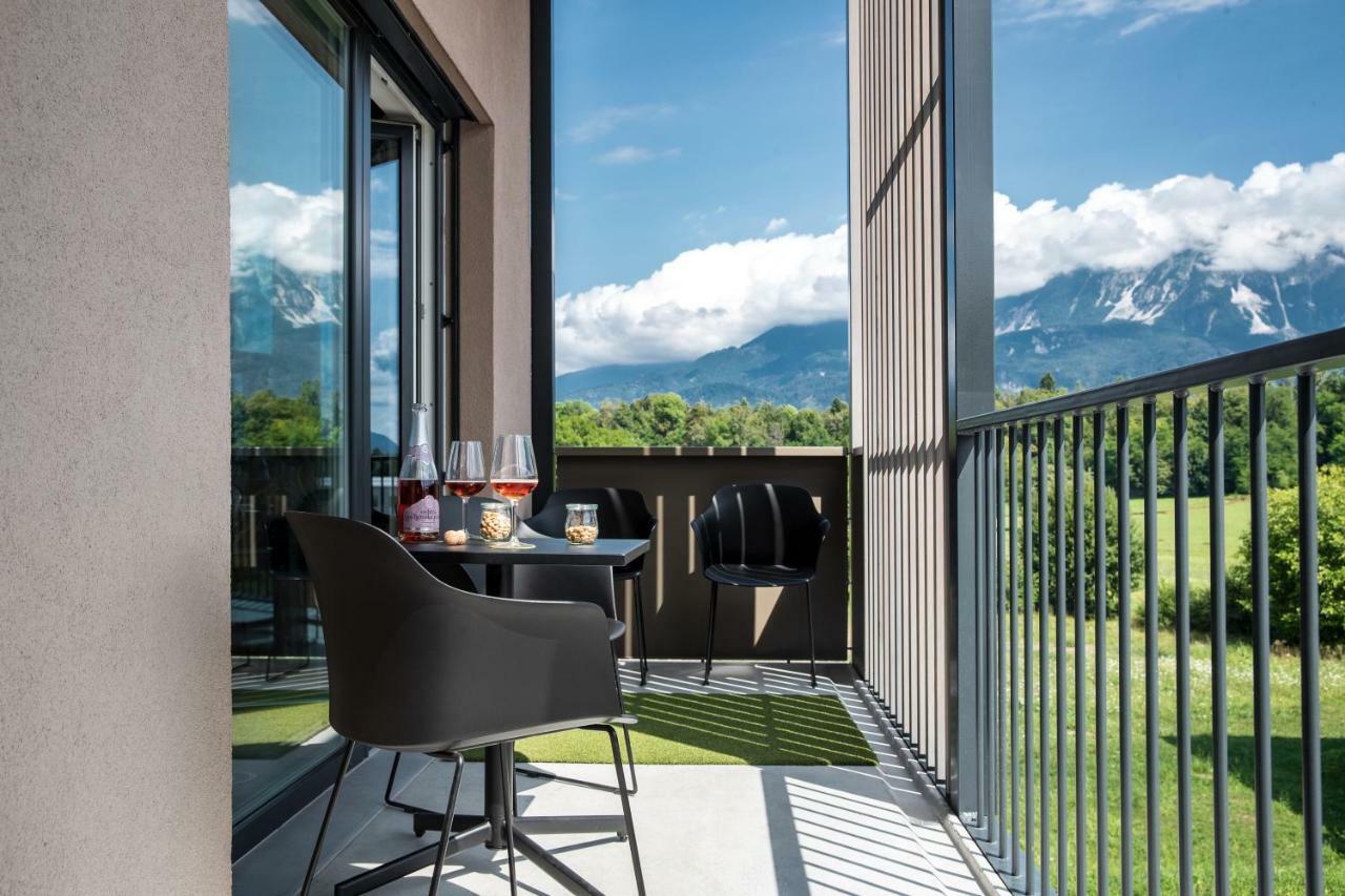 Jungle Mesh Lux Apartment Μπλεντ Εξωτερικό φωτογραφία