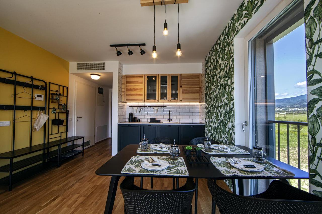 Jungle Mesh Lux Apartment Μπλεντ Εξωτερικό φωτογραφία